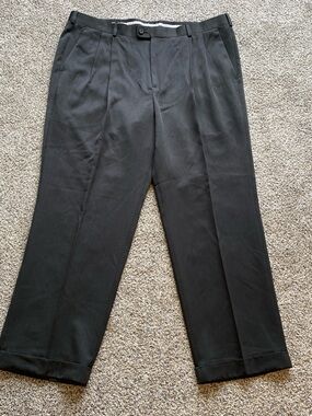Perry Ellis NWT No Iron Dark Gray Pleated Dress Pants